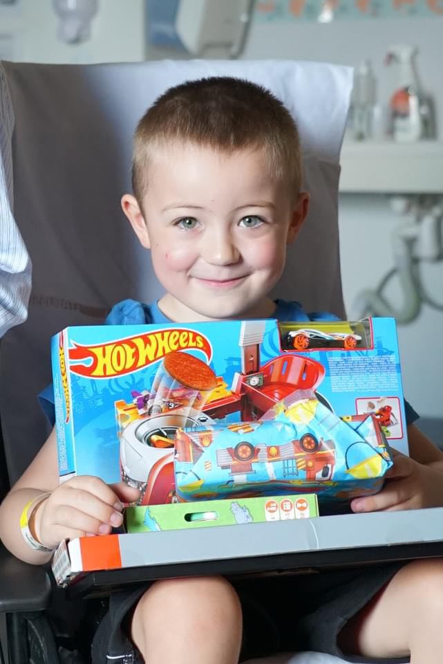 9a56d5ef-f652-4867-bba5-1efa909d8efe