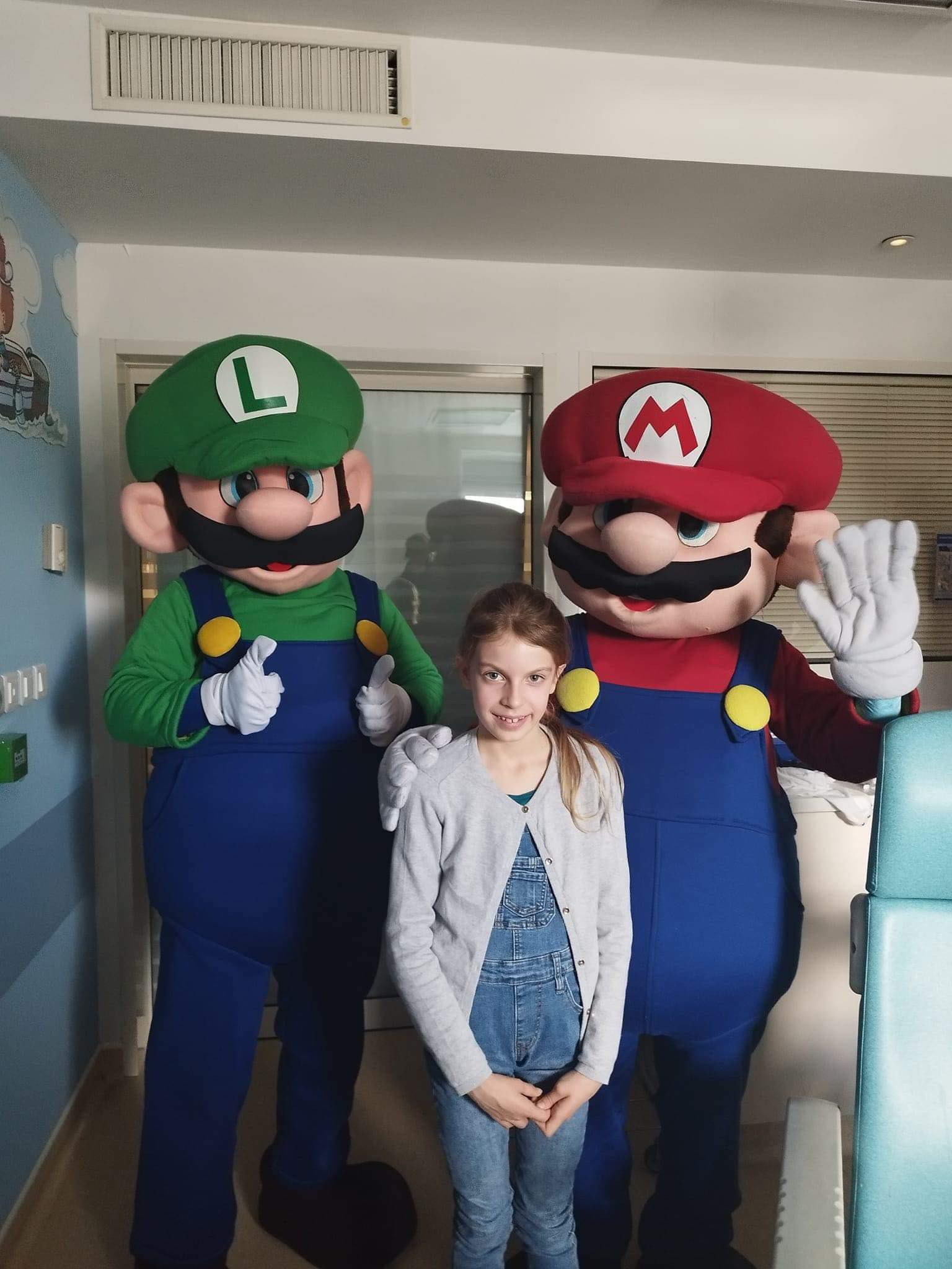 a742764d-ecce-4a25-9d93-84eb79d80390