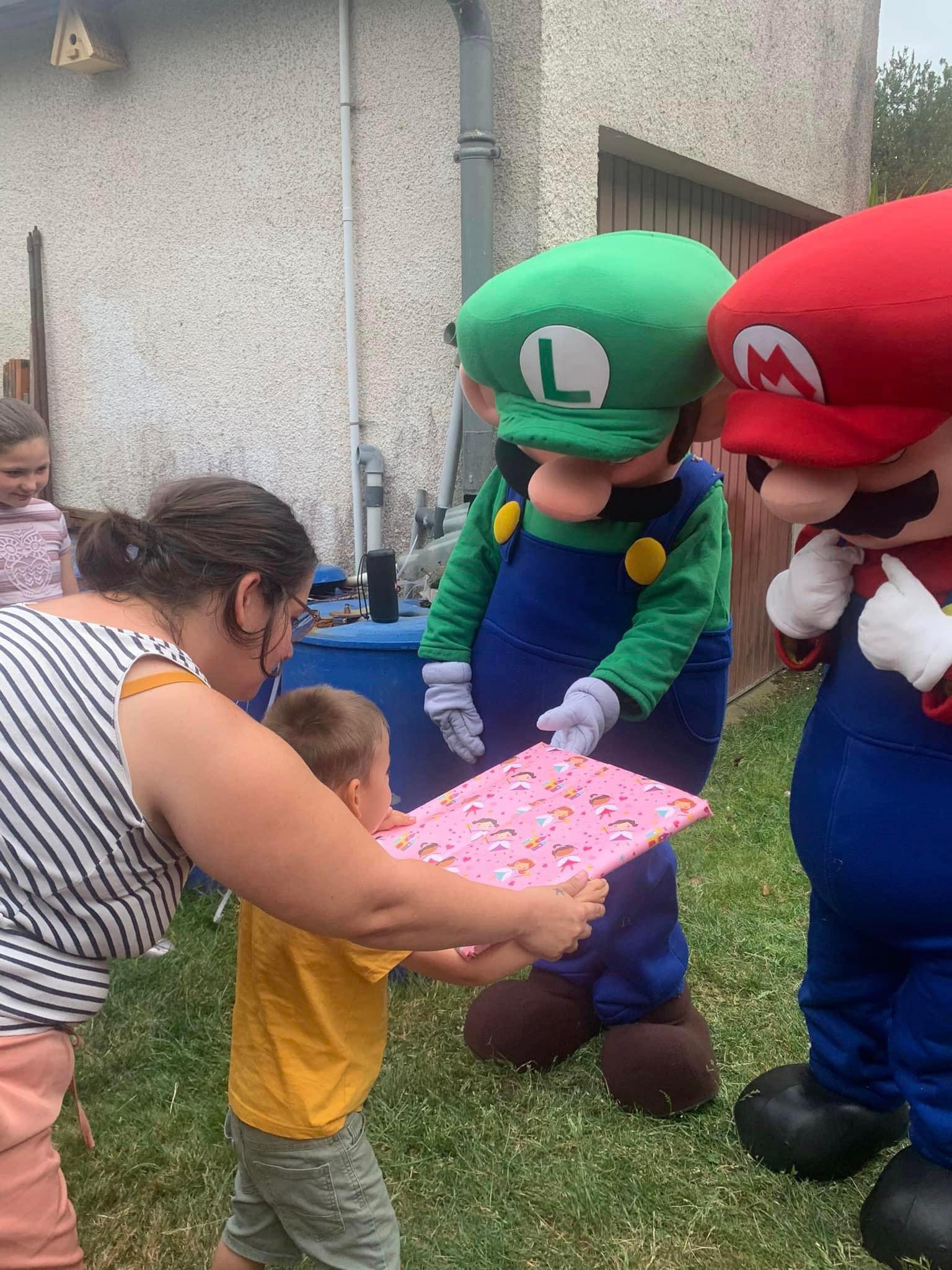 a77e8e08-f476-4052-bcb8-679d8b283cb5