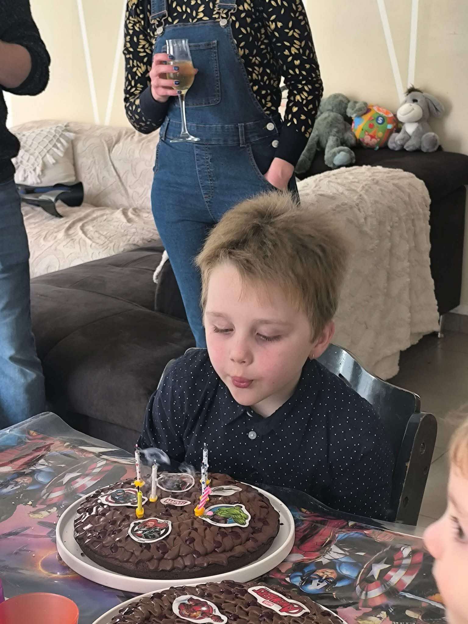 adea7e69-6758-4b49-b2b6-e696492089bc