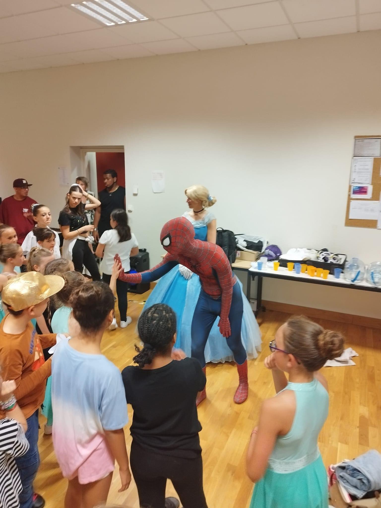 b6ff2b88-eb94-49f6-9606-2ef1d60bff5d