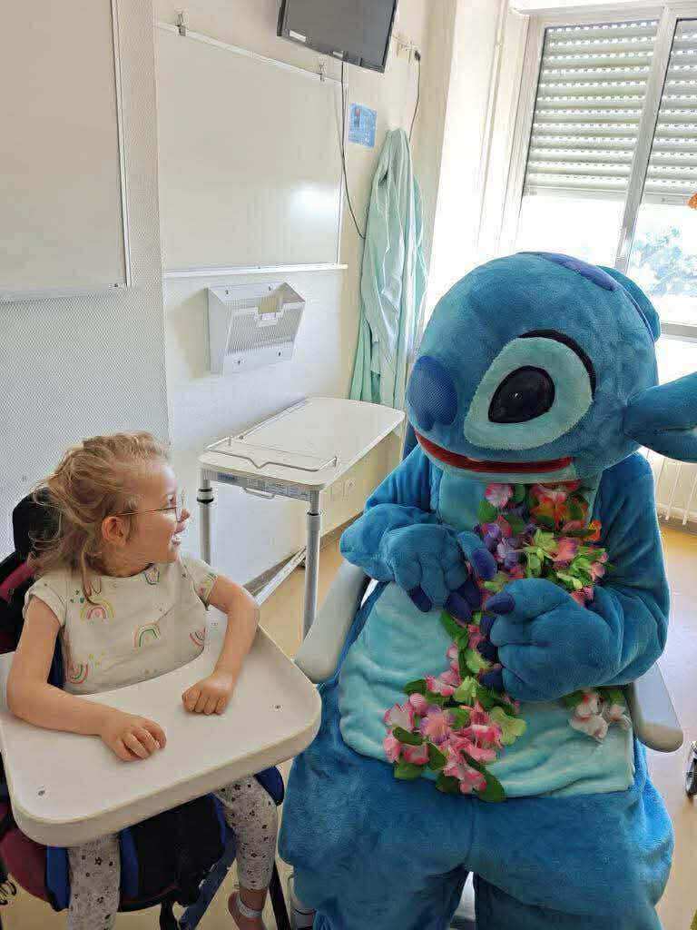 d954b34f-cf27-43a8-a297-180947304094