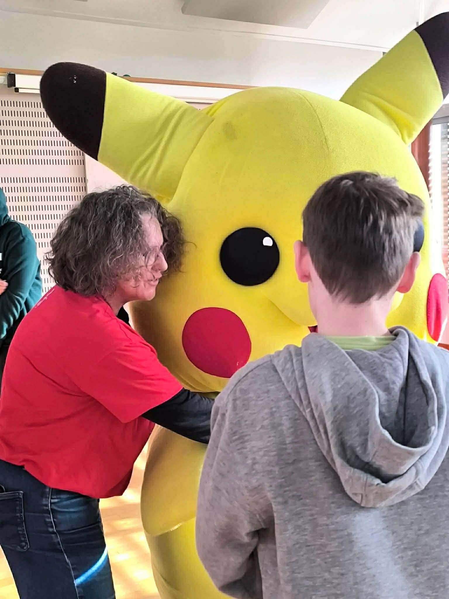 ea8f3740-2c13-4f5b-83ab-899cd3b7b89e