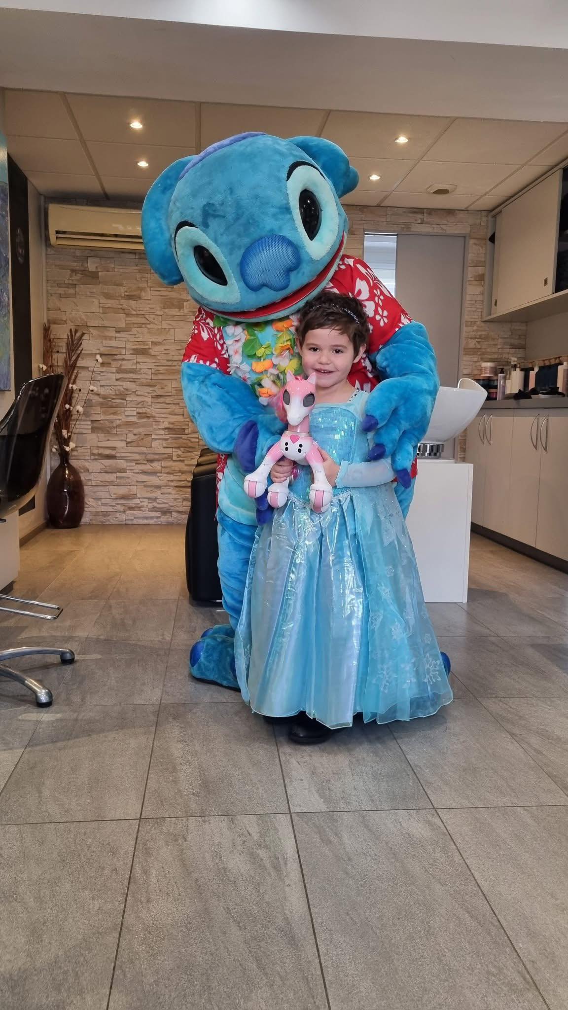 f1903a23-dd48-4996-a77b-b7ecd09da4aa