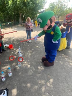 f50d8cd2-d987-44cd-8c61-a645cfe0cacc